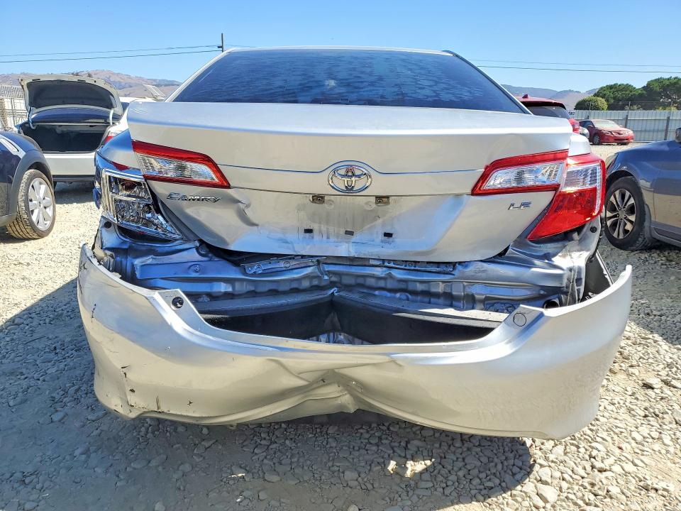 70745066 :رقم المزاد ، 4T1BF1FK1CU068158 vin ، 2012 Toyota Camry مزاد بيع