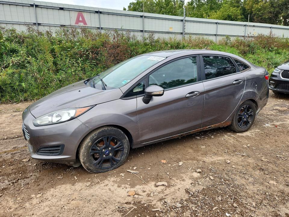 67511556 :رقم المزاد ، 3FADP4BJ3EM153296 vin ، 2014 Ford Fiesta مزاد بيع