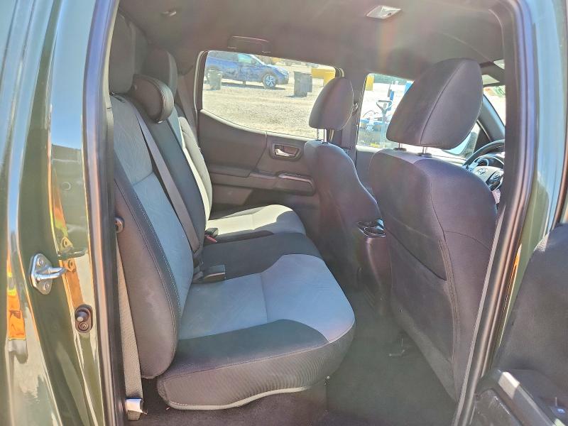 67631986 :رقم المزاد ، 3TYCZ5AN1NT092982 vin ، 2022 Toyota Tacoma مزاد بيع