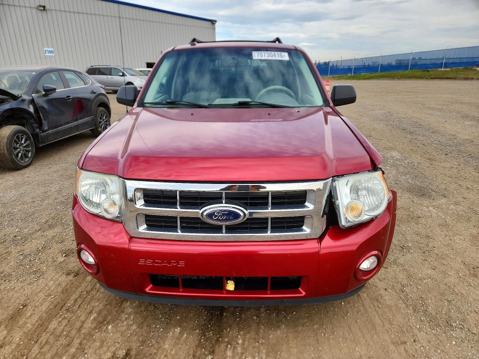 2008 Ford Escape მანქანა იყიდება აუქციონზე, vin: 1FMCU03138KA27422, აუქციონის ნომერი: 70730416