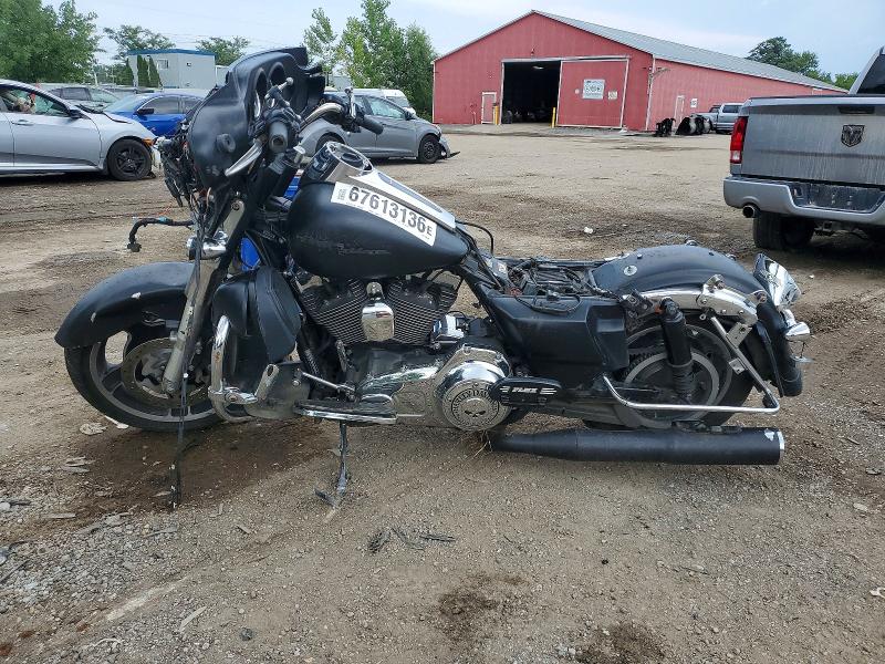 67613136 :رقم المزاد ، 5HD1KBMA0DB656598 vin ، 2013 Harley-davidson Flhx مزاد بيع