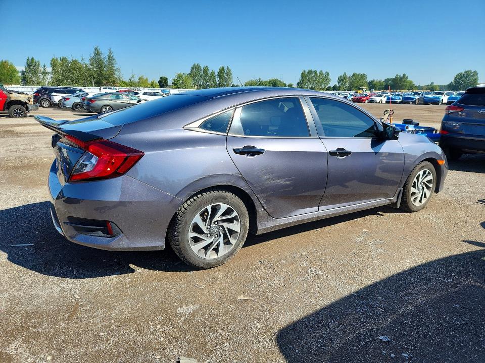 2020 Honda Civic მანქანა იყიდება აუქციონზე, vin: 2HGFC2F77LH018675, აუქციონის ნომერი: 67633946