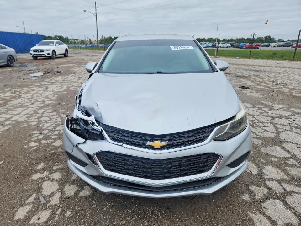 69513096 :رقم المزاد ، 1G1BE5SM4J7169205 vin ، 2018 Chevrolet Cruze مزاد بيع