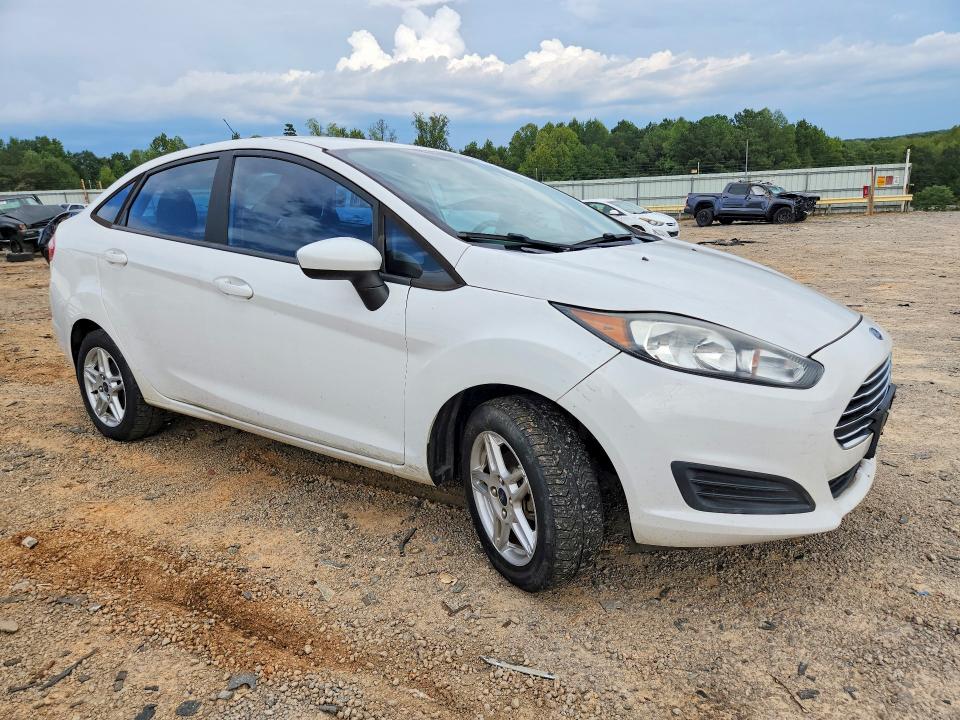 69870446 :رقم المزاد ، 3FADP4BJ7KM114254 vin ، 2019 Ford Fiesta مزاد بيع