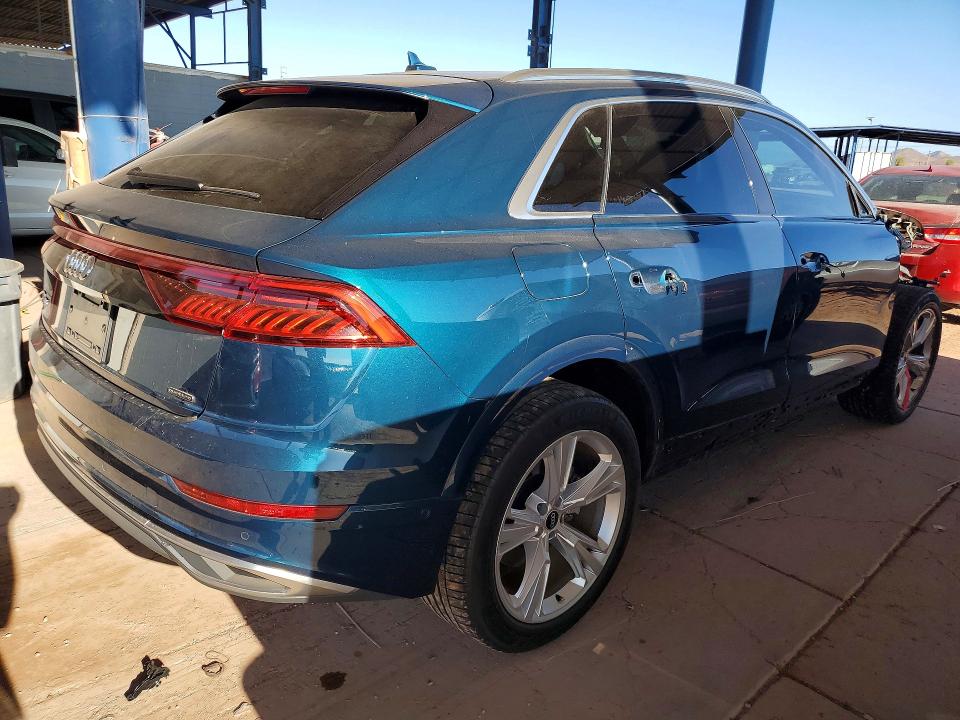 68811806 :رقم المزاد ، WA1CVAF19MD036184 vin ، 2021 Audi Q8 مزاد بيع