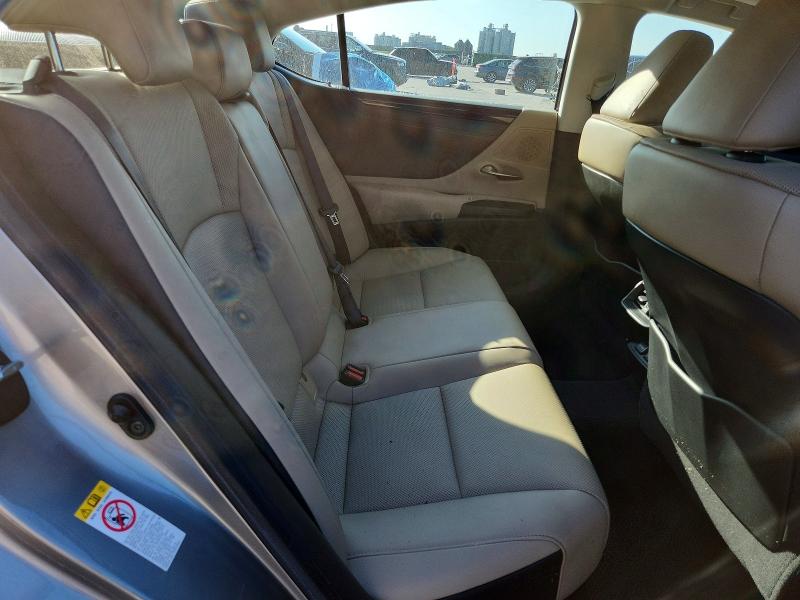 68507686 :رقم المزاد ، 58ABZ1B11KU031364 vin ، 2019 Lexus Es مزاد بيع