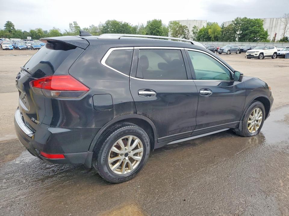 67115676 :رقم المزاد ، 5N1AT2MV3HC879383 vin ، 2017 Nissan Rogue مزاد بيع
