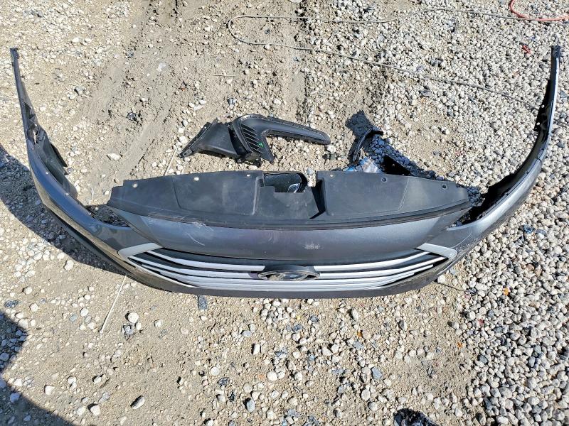 2017 Hyundai Elantra მანქანა იყიდება აუქციონზე, vin: KMHD84LF3HU151724, აუქციონის ნომერი: 69898706