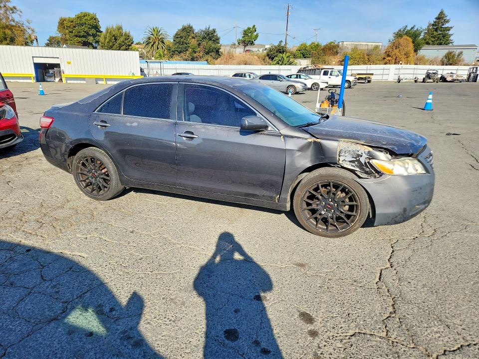70315476 :رقم المزاد ، 4T1BE46K27U098943 vin ، 2007 Toyota Camry مزاد بيع