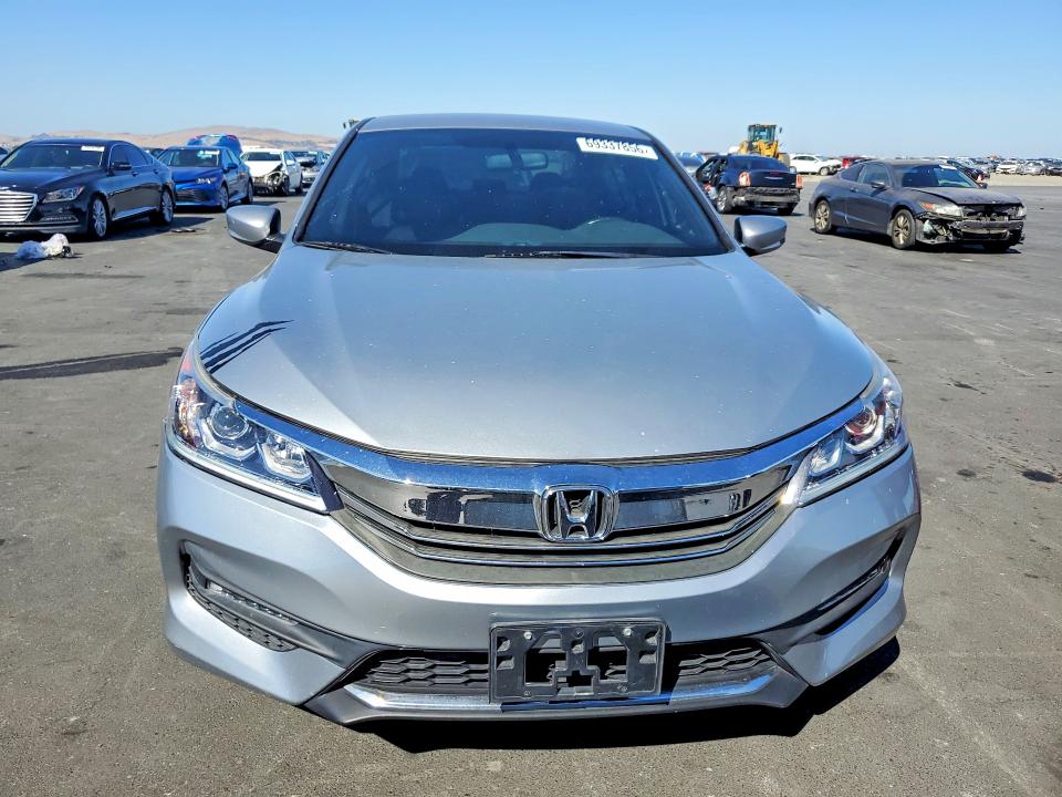 Aukcja sprzedaży 2017 Honda Accord, vin: 1HGCR2F57HA137302, numer aukcji: 69337856