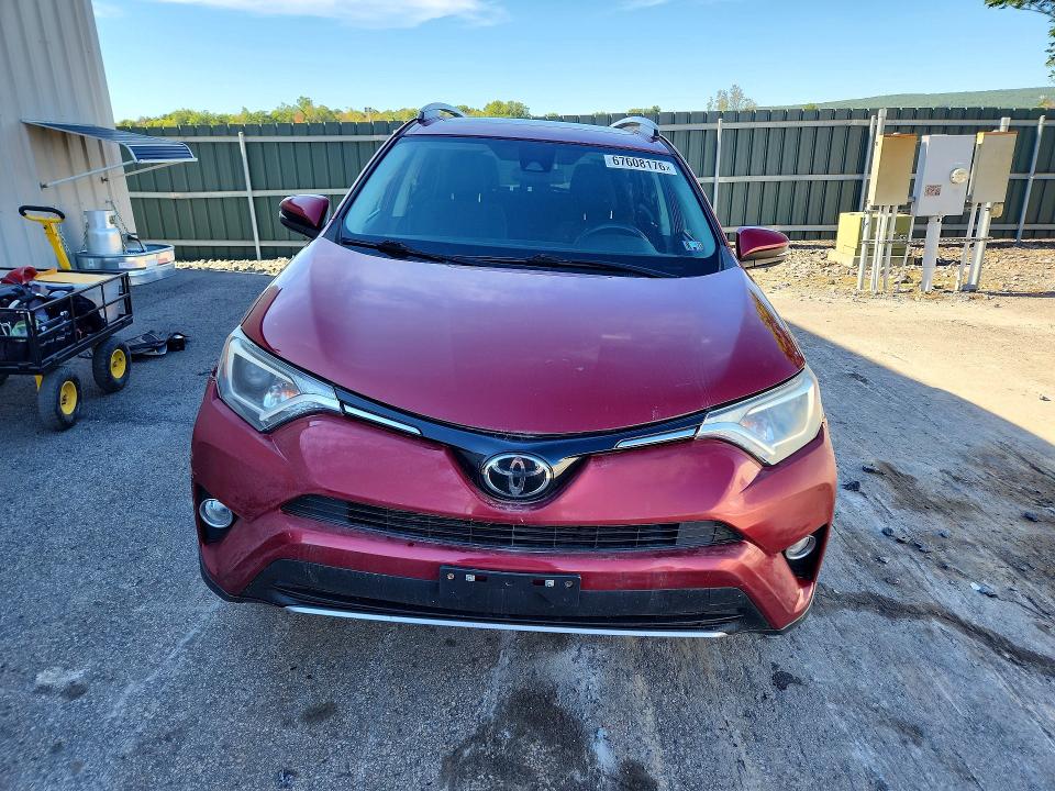 67608176 :رقم المزاد ، 2T3RFREVXJW732437 vin ، 2018 Toyota Rav4 مزاد بيع
