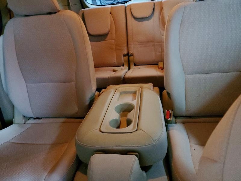 69736426 :رقم المزاد ، KNDMB5C16H6225447 vin ، 2017 Kia Sedona مزاد بيع