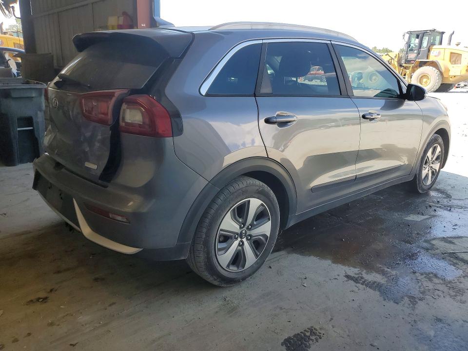 67712856 :رقم المزاد ، KNDCC3LC3H5081635 vin ، 2017 Kia Niro مزاد بيع