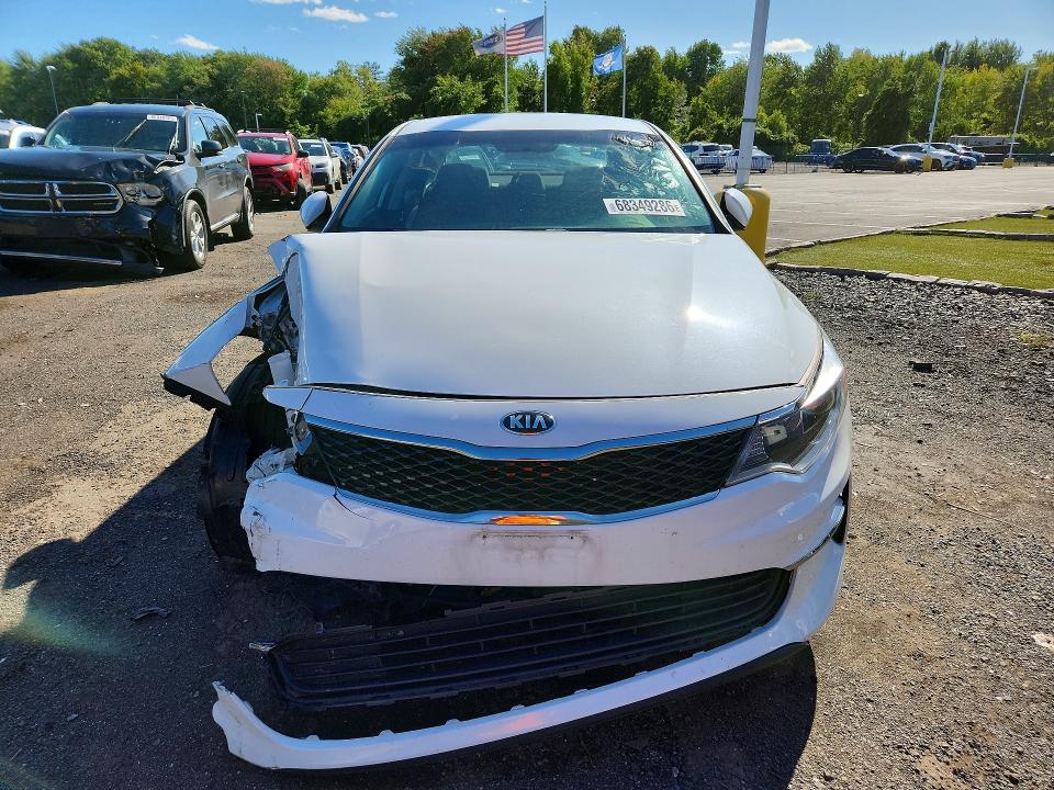 Продажа на аукционе авто 2017 Kia Optima, vin: 5XXGT4L35HG157780, номер лота: 68349286