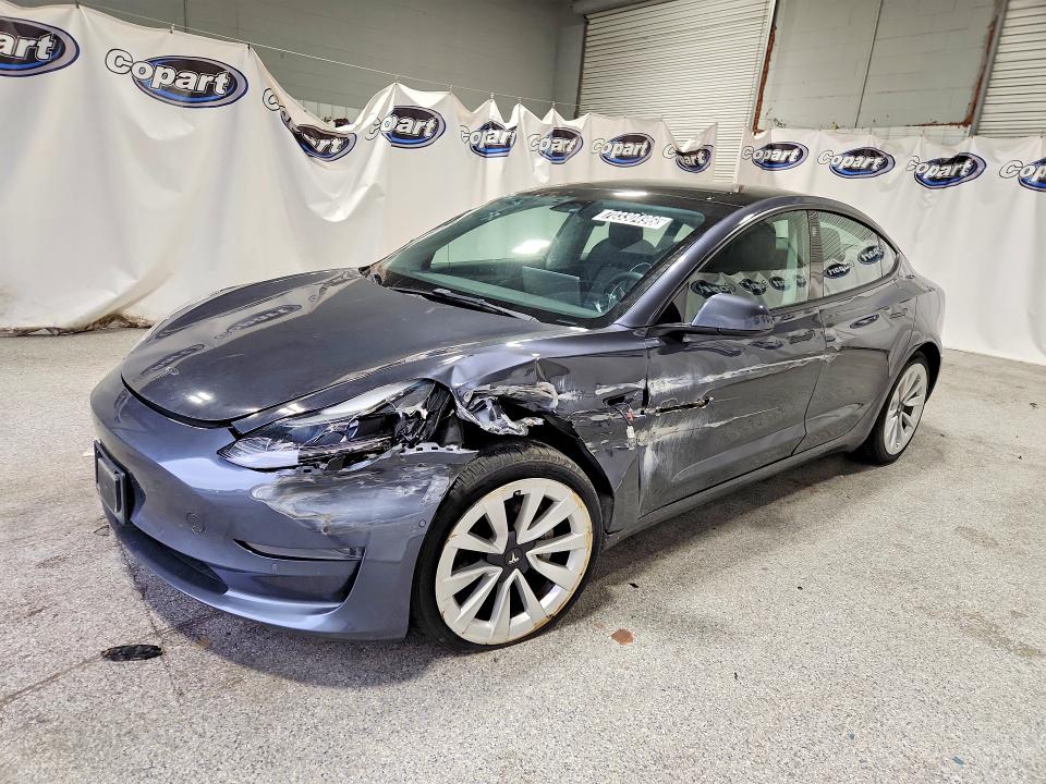 Продажа на аукционе авто 2022 Tesla Model 3, vin: 5YJ3E1EAXNF185690, номер лота: 70330496