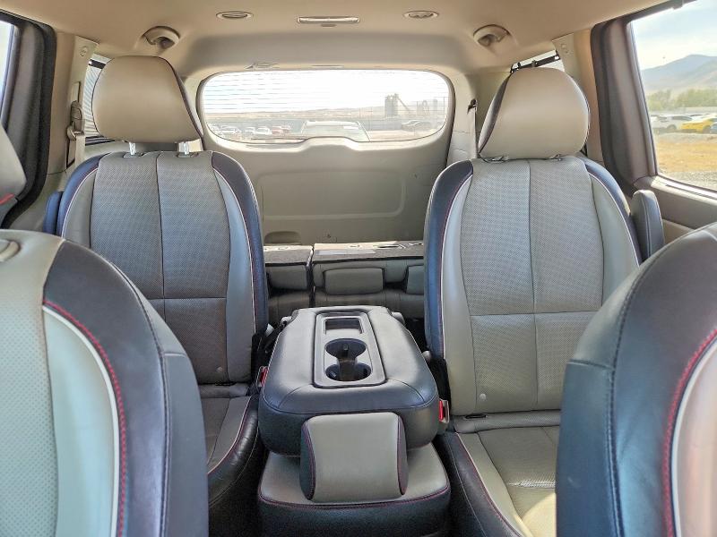 Продажа на аукционе авто 2017 Kia Sedona, vin: KNDMC5C10H6277332, номер лота: 68632106