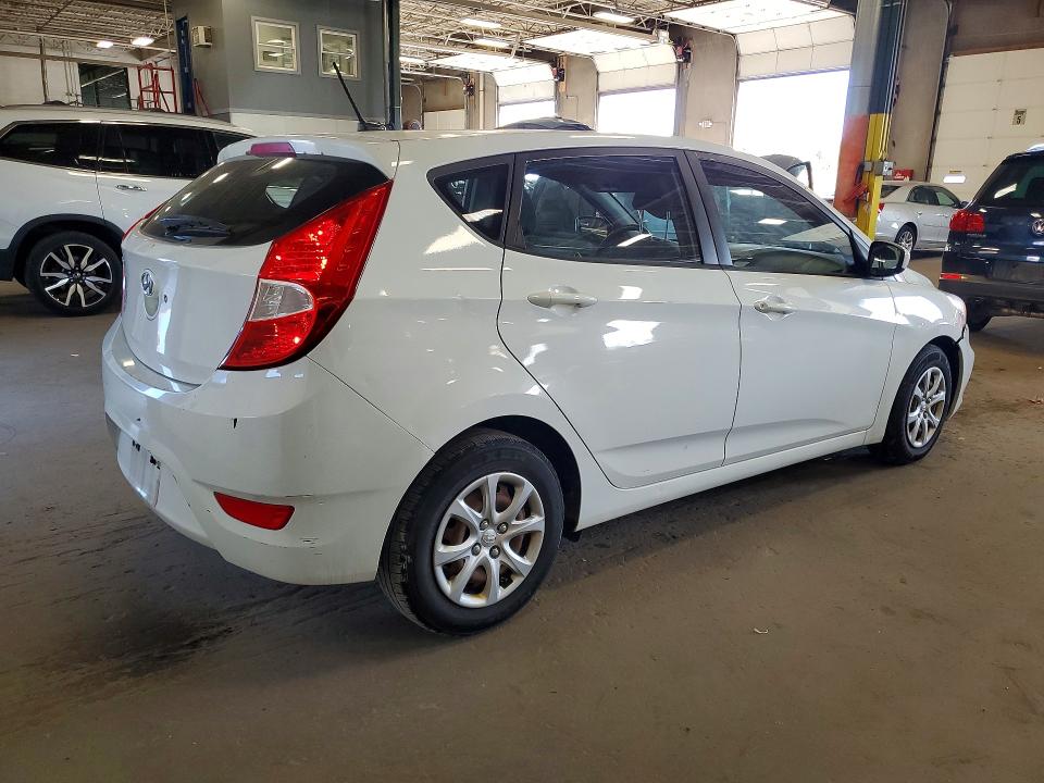 2014 Hyundai Accent მანქანა იყიდება აუქციონზე, vin: KMHCT5AE4EU168263, აუქციონის ნომერი: 69253166