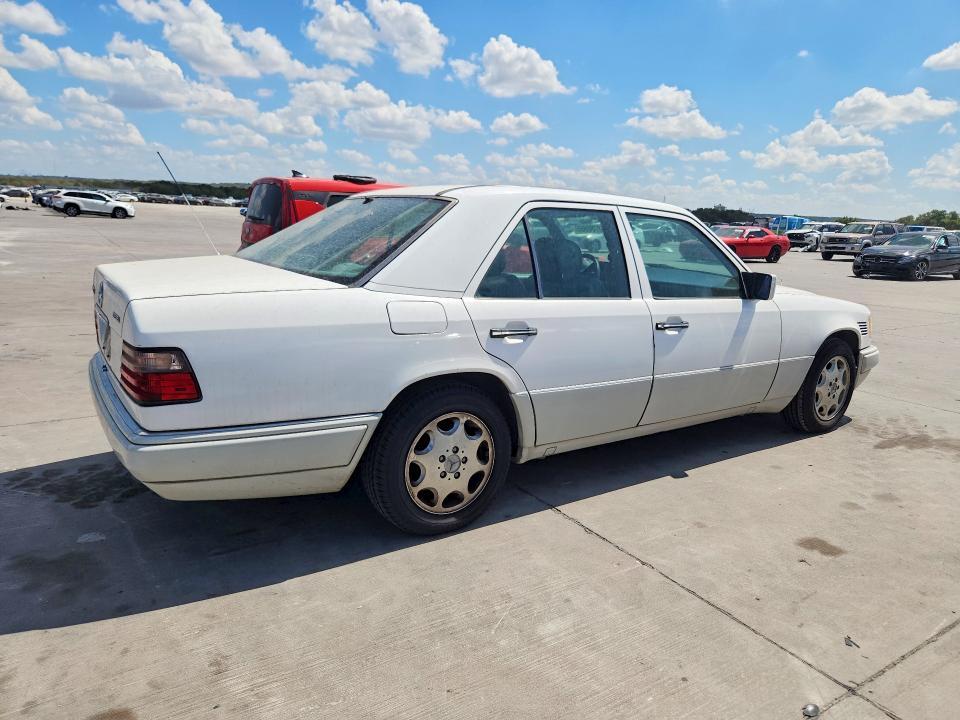 Aukcja sprzedaży 1995 Mercedes-benz E, vin: WDBEB31E0SC218841, numer aukcji: 68780866