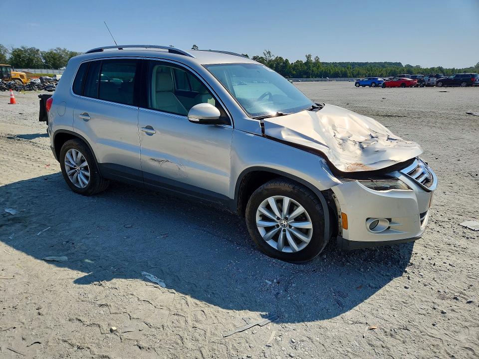 Продажа на аукционе авто 2011 Volkswagen Tiguan, vin: WVGAV7AX8BW522364, номер лота: 69748676