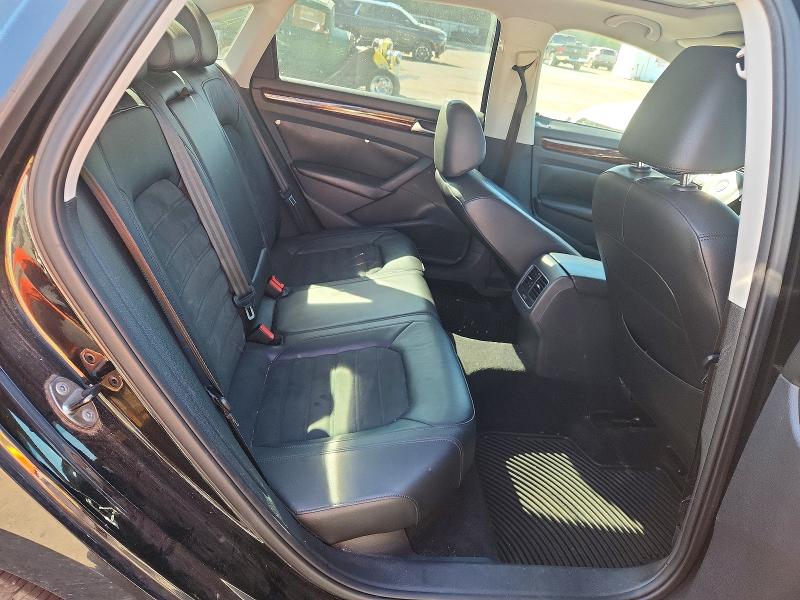 68974526 :رقم المزاد ، 1VWCM7A38DC078238 vin ، 2013 Volkswagen Passat مزاد بيع