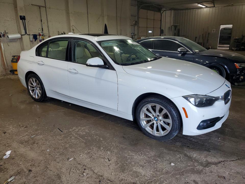 Продаж на аукціоні авто 2016 Bmw 320, vin: WBA8E1G56GNU10212, номер лоту: 69176776