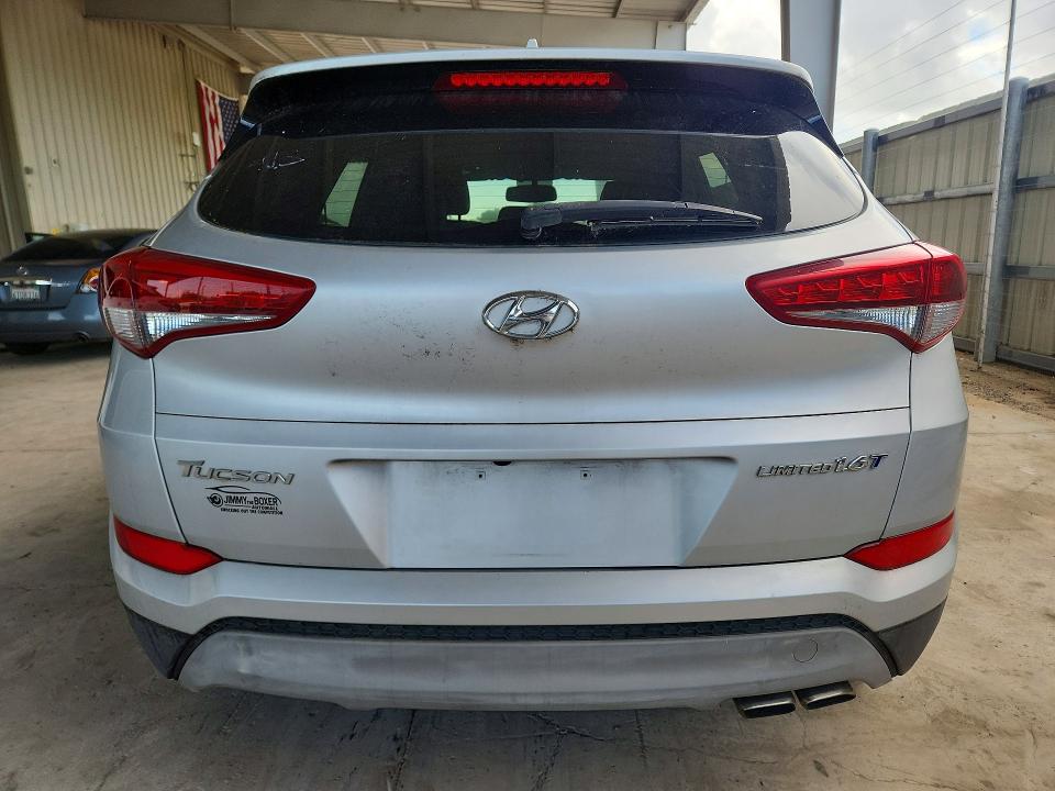 67454376 :رقم المزاد ، KM8J33A20JU737671 vin ، 2018 Hyundai Tucson مزاد بيع