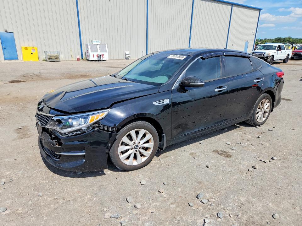 70704856 :رقم المزاد ، 5XXGU4L33HG173733 vin ، 2017 Kia Optima مزاد بيع