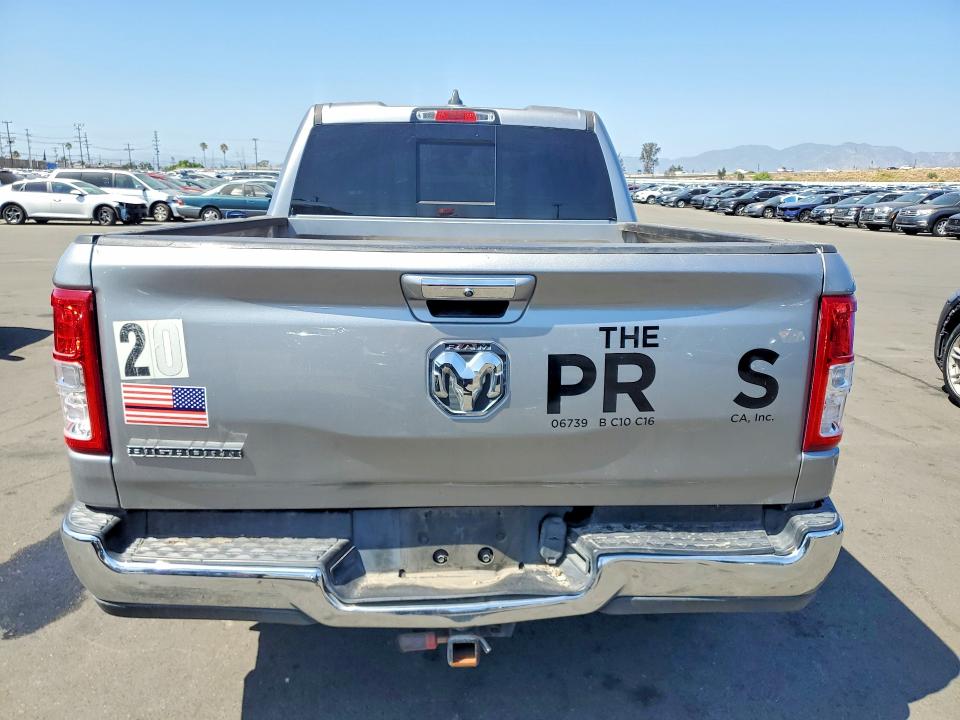 69351726 :رقم المزاد ، 1C6RREBG1KN813316 vin ، 2019 Ram 1500 مزاد بيع