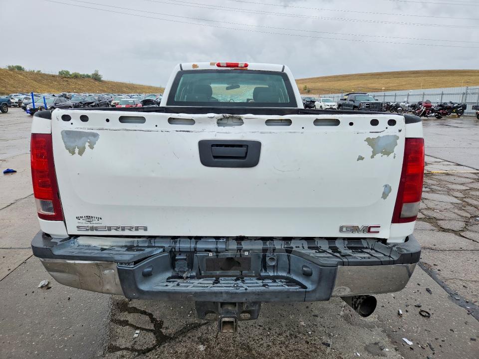 70917436 :رقم المزاد ، 1GT12ZC83BF233858 vin ، 2011 Gmc Sierra مزاد بيع