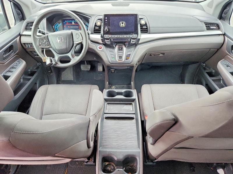 70745516 :رقم المزاد ، 5FNRL6H5XJB033334 vin ، 2018 Honda Odyssey مزاد بيع