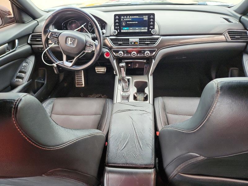 69892266 :رقم المزاد ، 1HGCV1F37JA203437 vin ، 2018 Honda Accord مزاد بيع