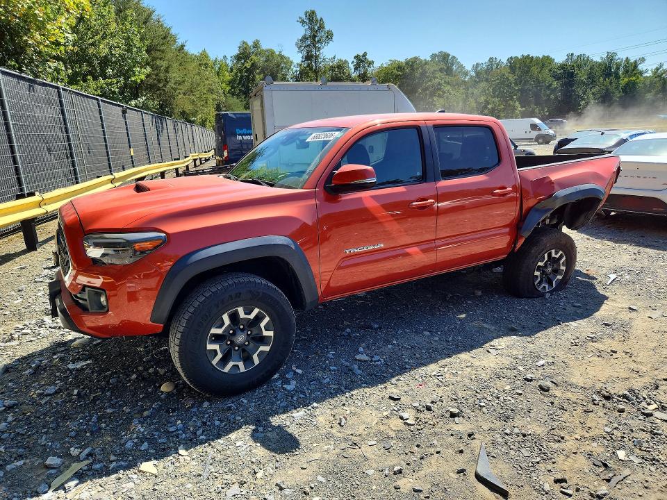 Auction sale of the 2018 Toyota Tacoma, vin: 3TMAZ5CN9JM056421, lot number: 68823606