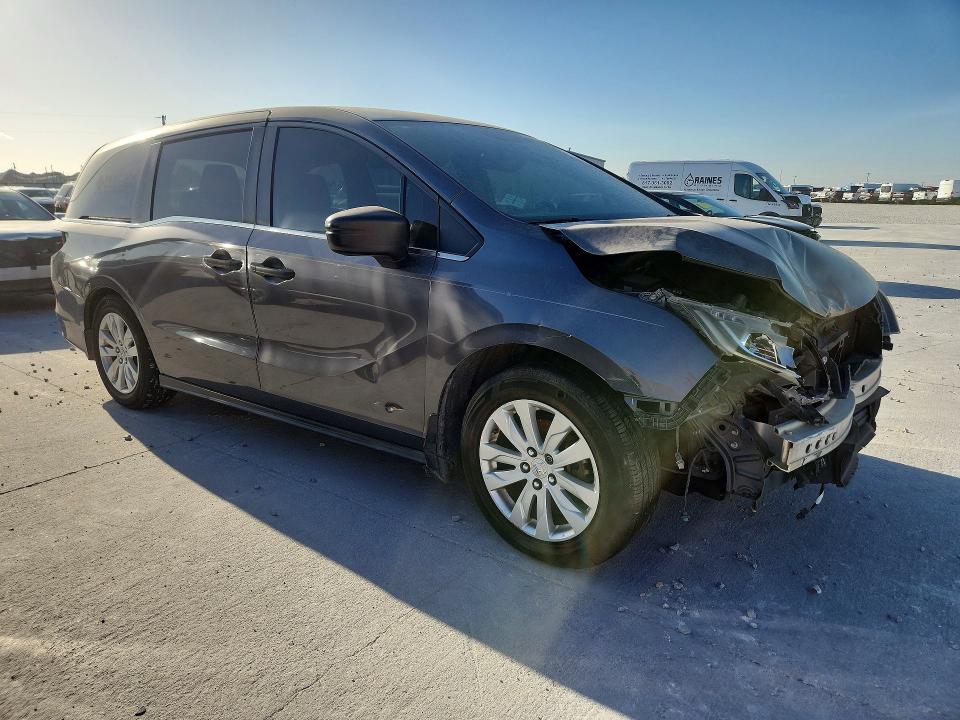 68997036 :رقم المزاد ، 5FNRL6H24JB036106 vin ، 2018 Honda Odyssey مزاد بيع