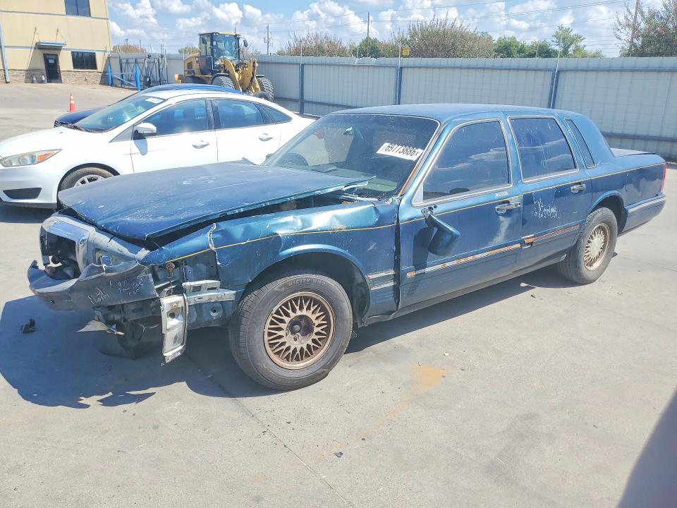 1997 Lincoln Town Car მანქანა იყიდება აუქციონზე, vin: 1LNLM82W7VY731742, აუქციონის ნომერი: 69773886