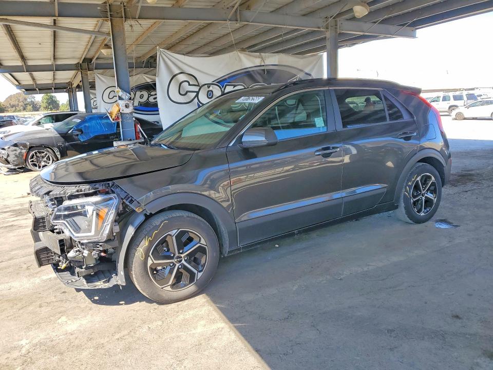 Auction sale of the 2025 Kia Niro, vin: KNDCP3LE1S5300931, lot number: 69175256