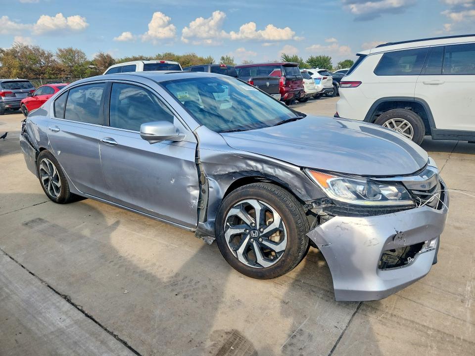 Продаж на аукціоні авто 2016 Honda Accord, vin: 1HGCR2F76GA154351, номер лоту: 70282956
