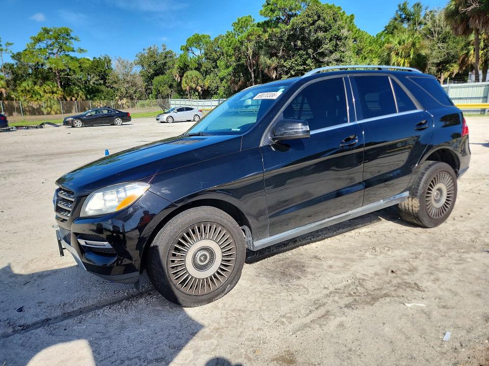 69070386 :رقم المزاد ، 4JGDA5HB5FA480021 vin ، 2015 Mercedes-benz Ml مزاد بيع