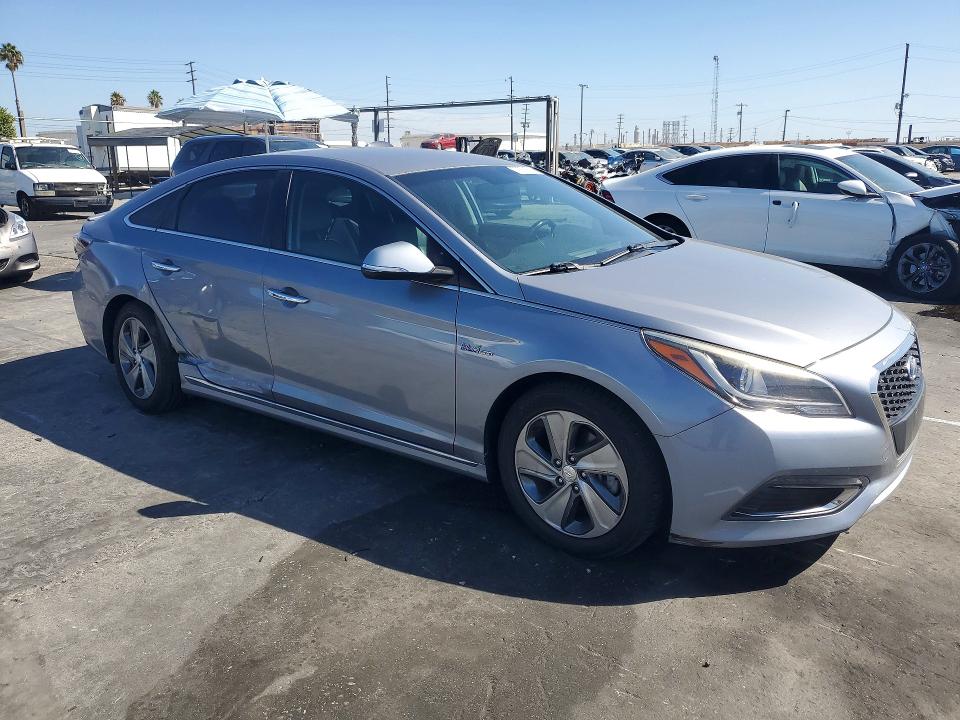 2016 Hyundai Sonata Hybrid მანქანა იყიდება აუქციონზე, vin: KMHE34L10GA009967, აუქციონის ნომერი: 70750556