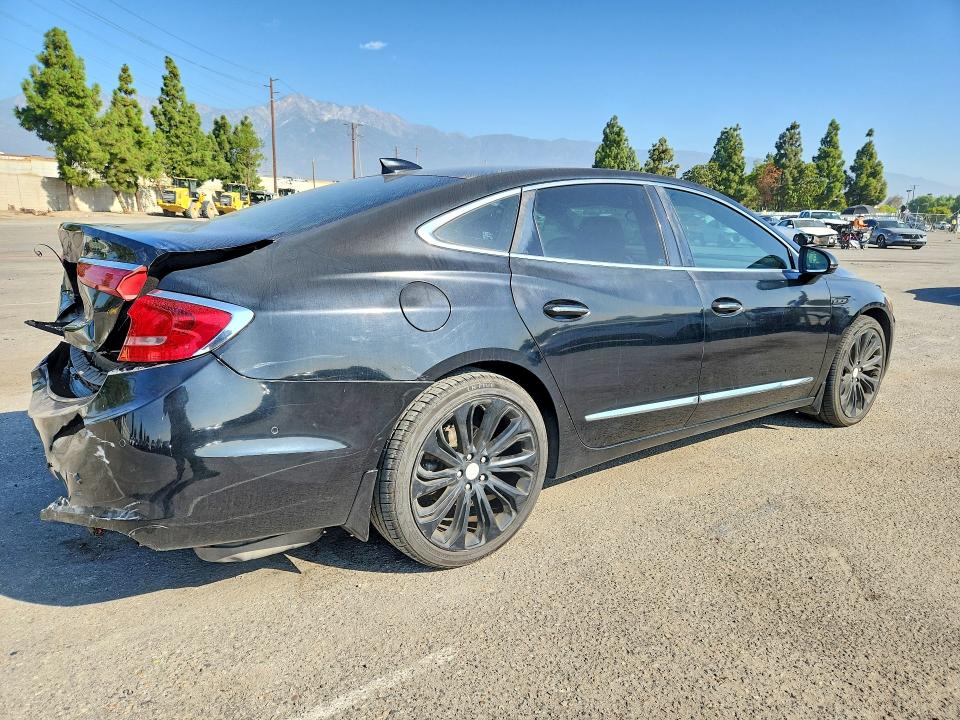 70282546 :رقم المزاد ، 1G4ZR5SS9HU161519 vin ، 2017 Buick Lacrosse مزاد بيع