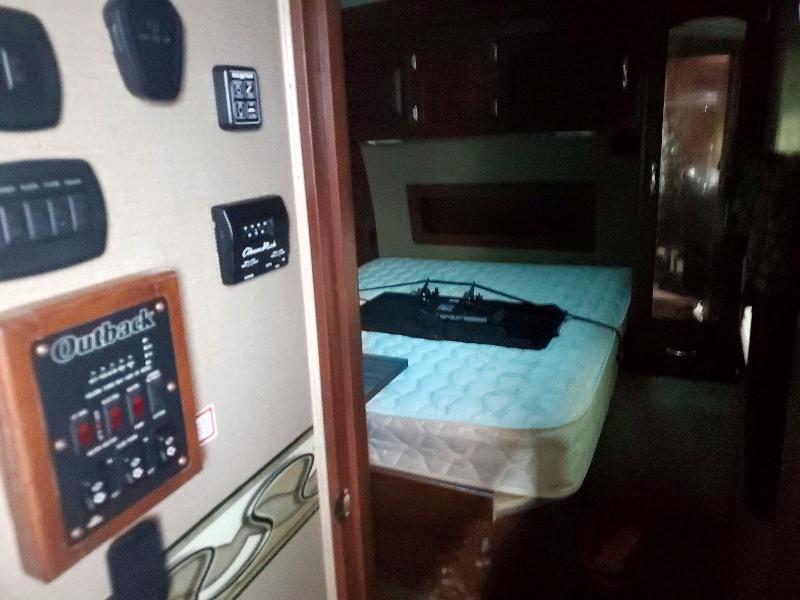 67238636 :رقم المزاد ، 4YDT29822FB453175 vin ، 2015 Keystone Outback مزاد بيع