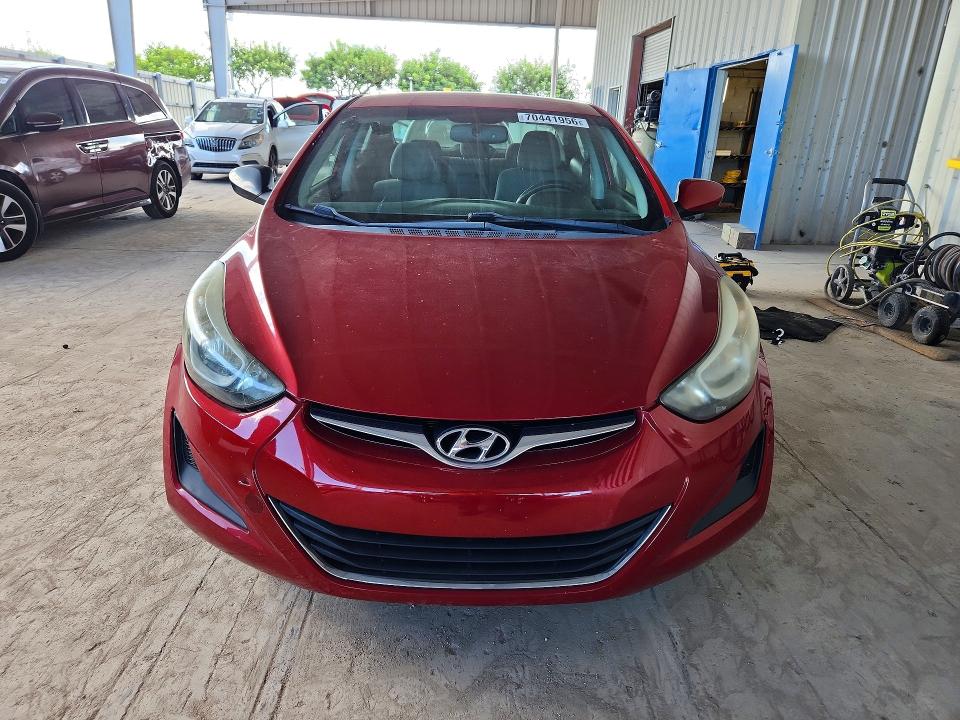 Aukcja sprzedaży 2015 Hyundai Elantra, vin: KMHDH4AE1FU329086, numer aukcji: 70441956