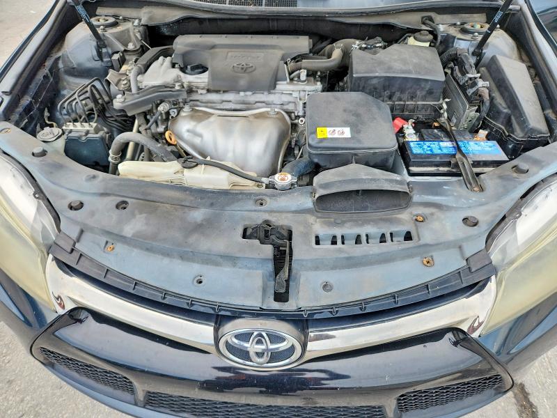 68943686 :رقم المزاد ، 4T1BF1FK9HU742273 vin ، 2017 Toyota Camry مزاد بيع