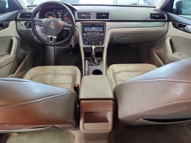 2014 Volkswagen Passat მანქანა იყიდება აუქციონზე, vin: 1VWAP7A35EC002458, აუქციონის ნომერი: 68621876