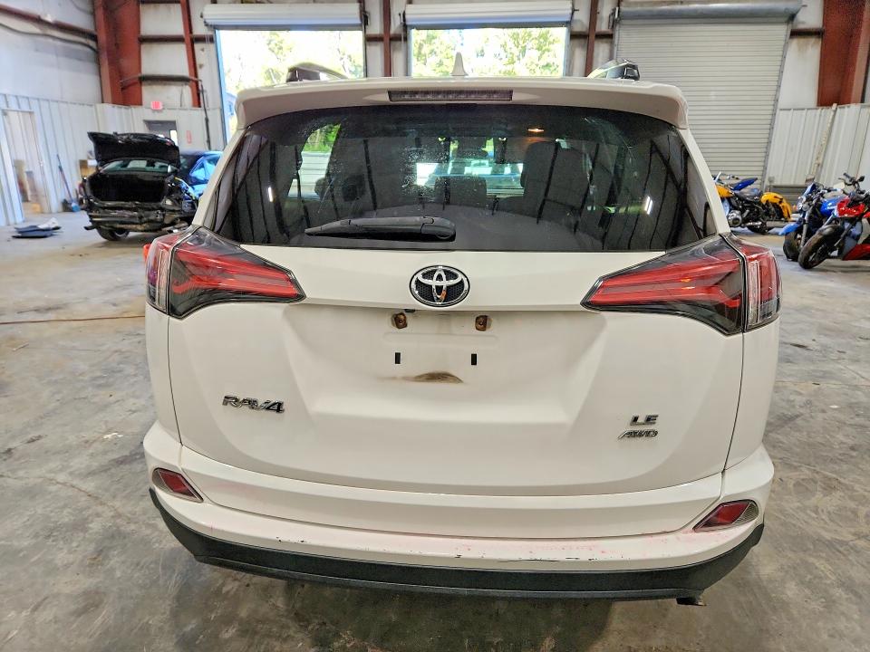 Продажа на аукционе авто 2018 Toyota Rav4, vin: 2T3BFREV4JW851800, номер лота: 68778116