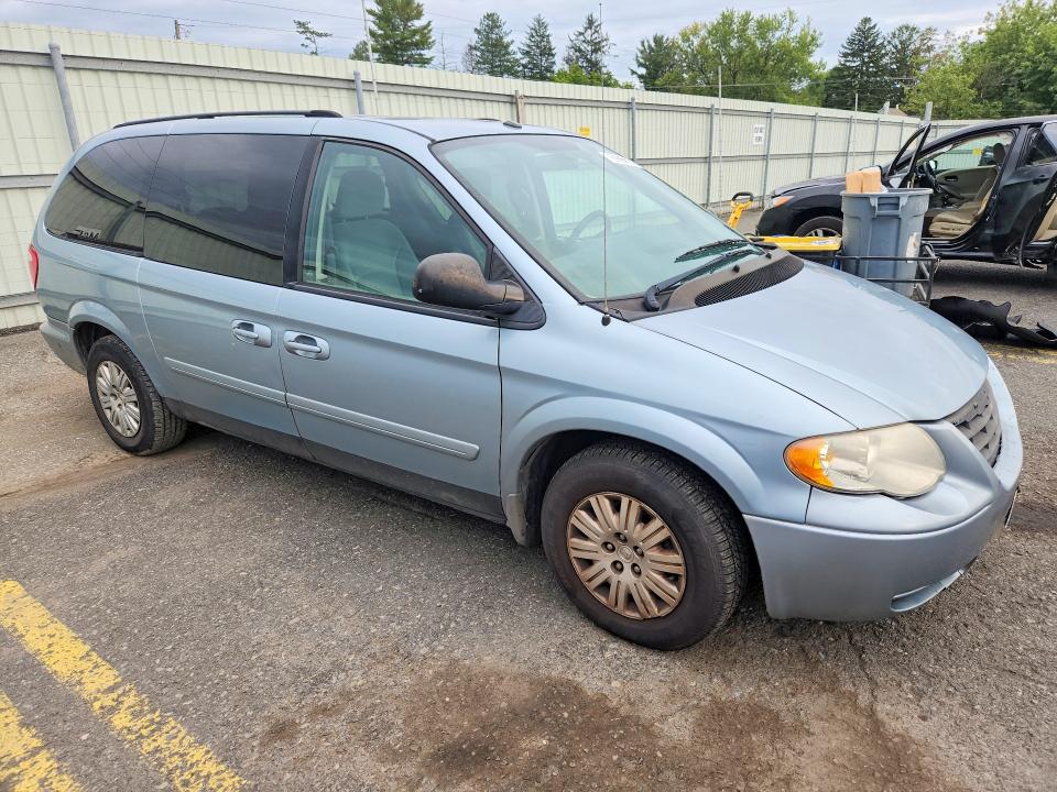 2006 Chrysler Town & Country მანქანა იყიდება აუქციონზე, vin: 2A4GP44R06R724564, აუქციონის ნომერი: 69856186