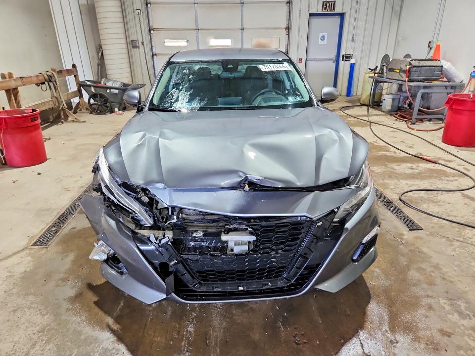 Продажа на аукционе авто 2021 Nissan Altima, vin: 1N4BL4DV0MN416030, номер лота: 70173566