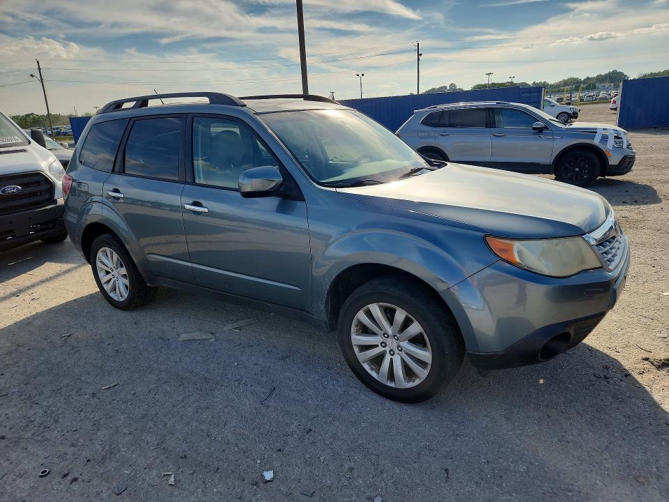 Продажа на аукционе авто 2012 Subaru Forester, vin: JF2SHBDC8CH415818, номер лота: 68144166