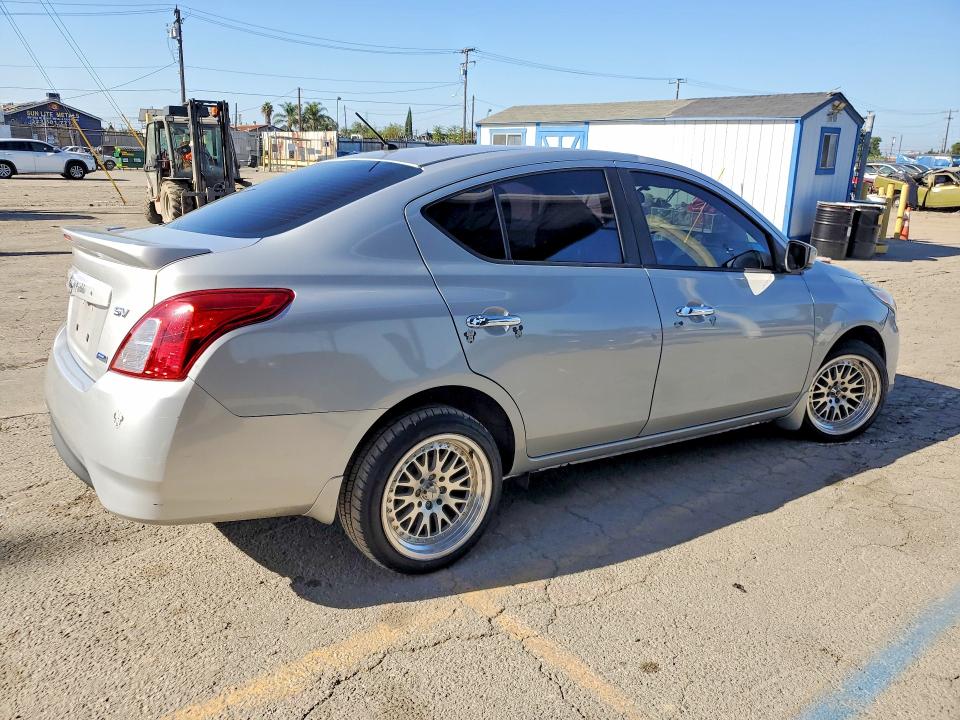 68831436 :رقم المزاد ، 3N1CN7AP6GL853568 vin ، 2016 Nissan Versa مزاد بيع