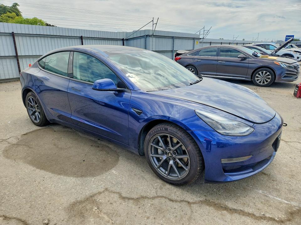 68190266 :رقم المزاد ، 5YJ3E1EA5NF288869 vin ، 2022 Tesla Model 3 مزاد بيع