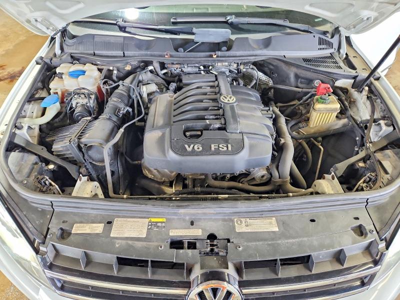 2014 Volkswagen Touareg მანქანა იყიდება აუქციონზე, vin: WVGEF9BP3ED002601, აუქციონის ნომერი: 68831686